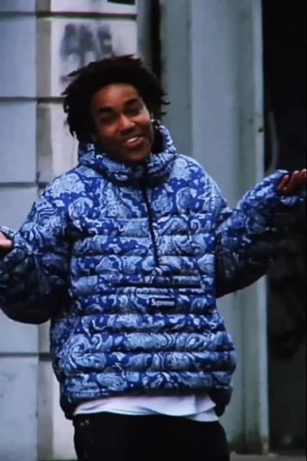 XL 슈프림 마이크로 다운하프 집후드 풀오버 블루 페이즐리 - 22FW 상품이미지3