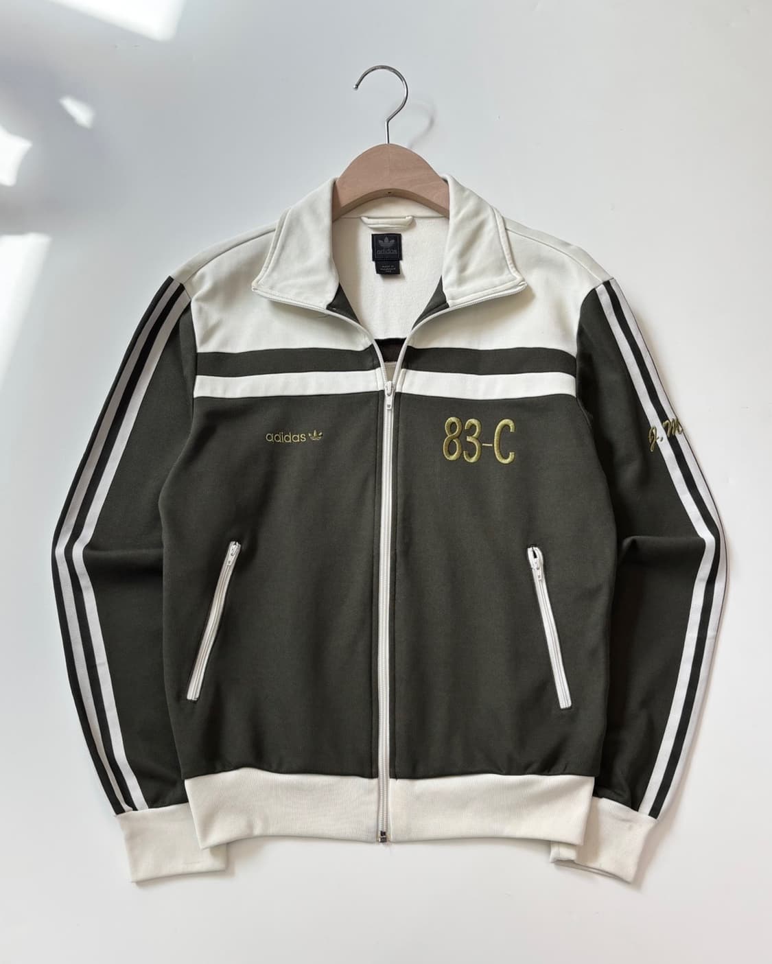 Adidas 아디다스 크림-카키 트랙탑  상품이미지1