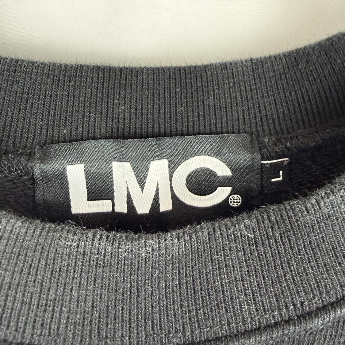 (L) LMC 박스로고 맨투맨 블랙 상품이미지3