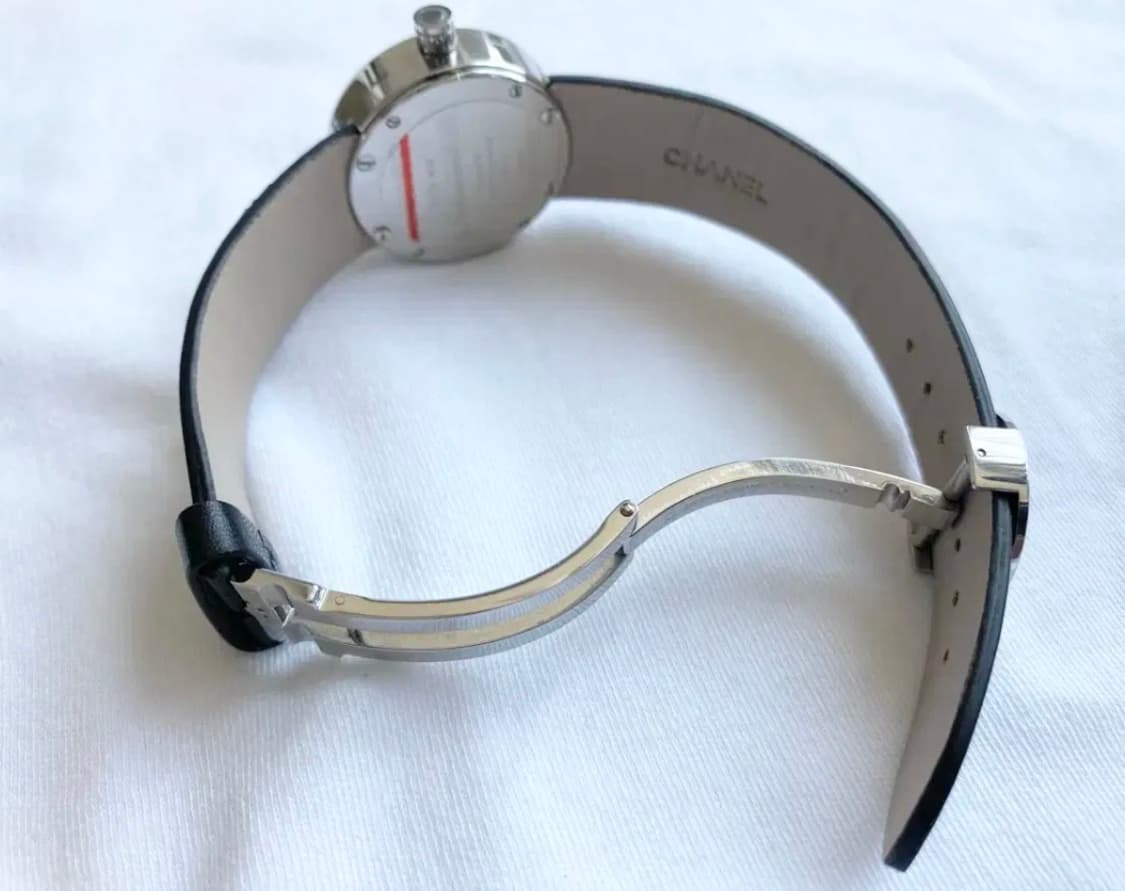 샤넬 라론드 쿼츠 29mm 여성용 중형 사이즈 상품이미지4