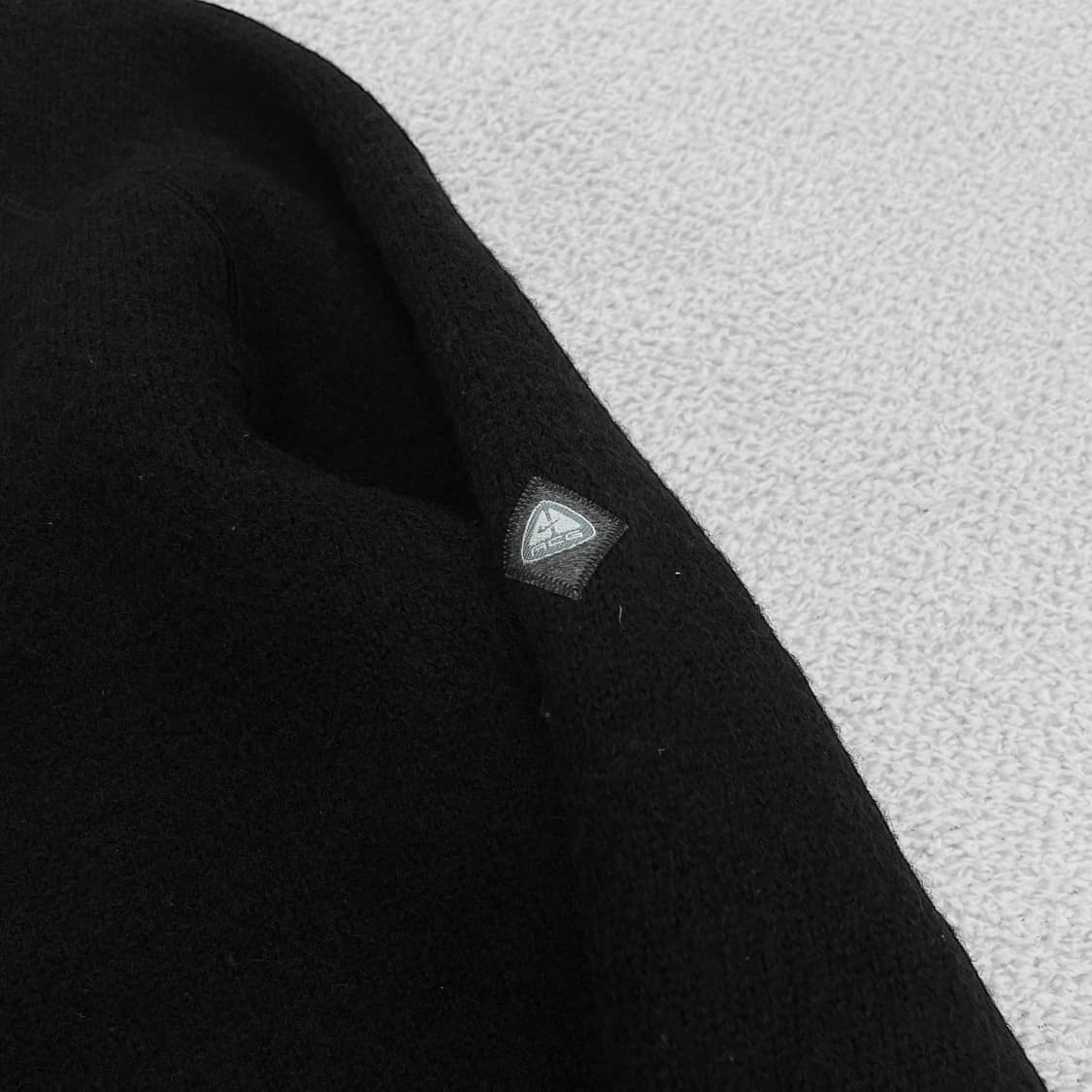 나이키 ACG 사이드 로고 울 니트 집업 블랙 상품이미지2