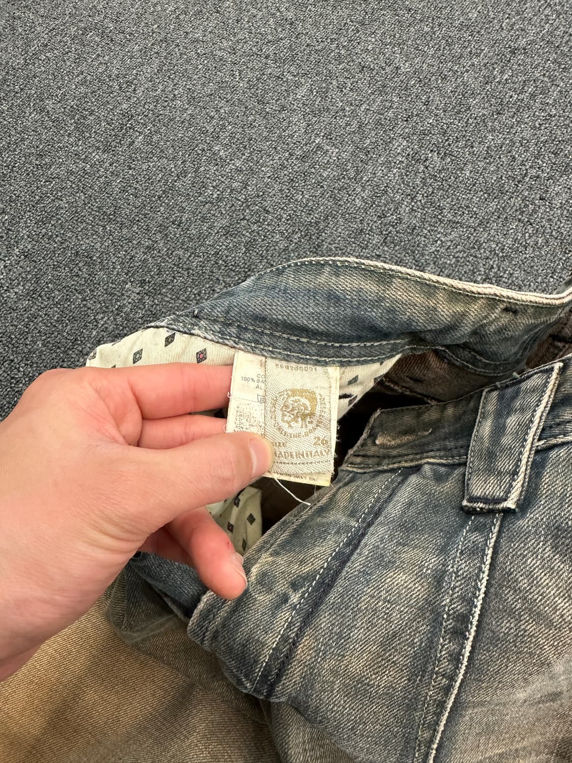 26) DIESEL 디젤 빈티지 샌드워싱 데님팬츠 상품이미지4