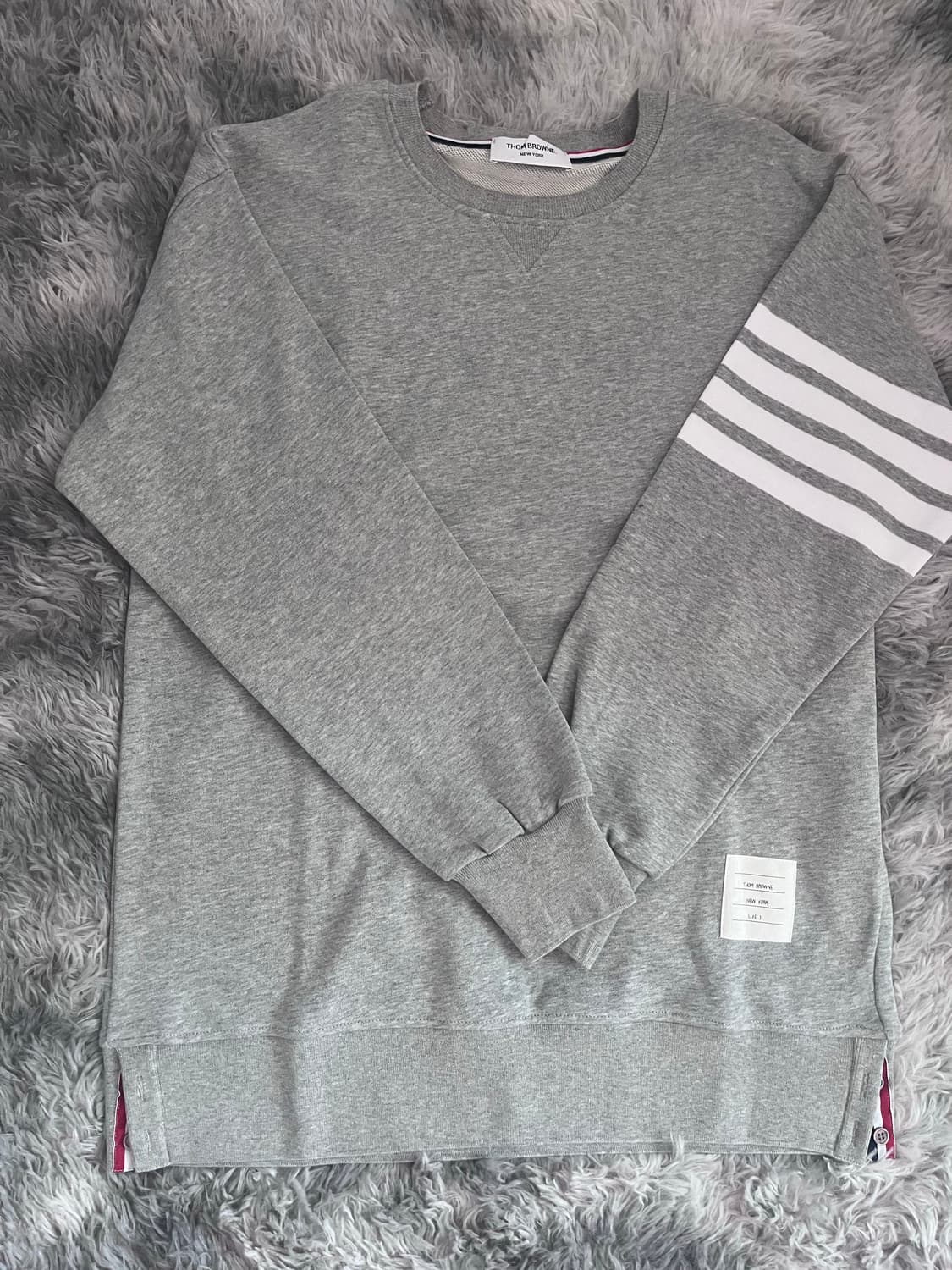 톰브라운 엔지니어드 사선 스웨트셔츠 상품이미지1