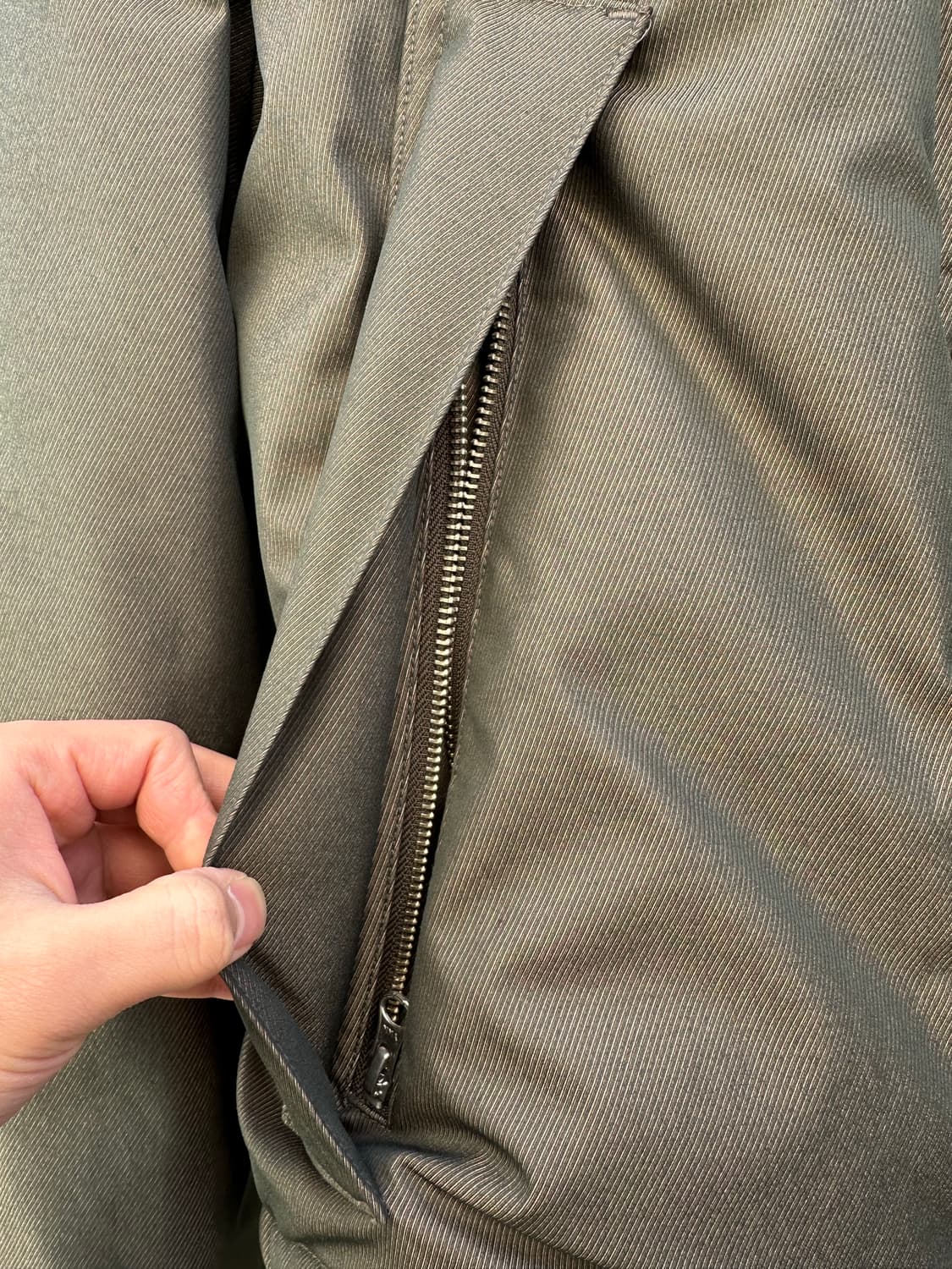 SATUR 레체 투톤 덕다운 글리터 패딩 상품이미지4