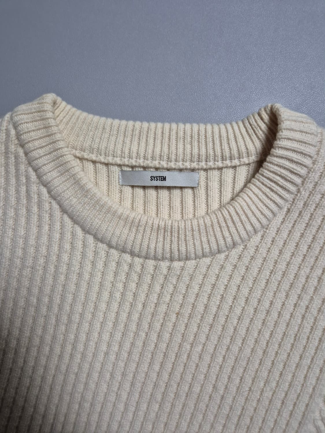 시스템옴므 울캐시혼방 빗살무늬 니트 105 아이보리 상품이미지3