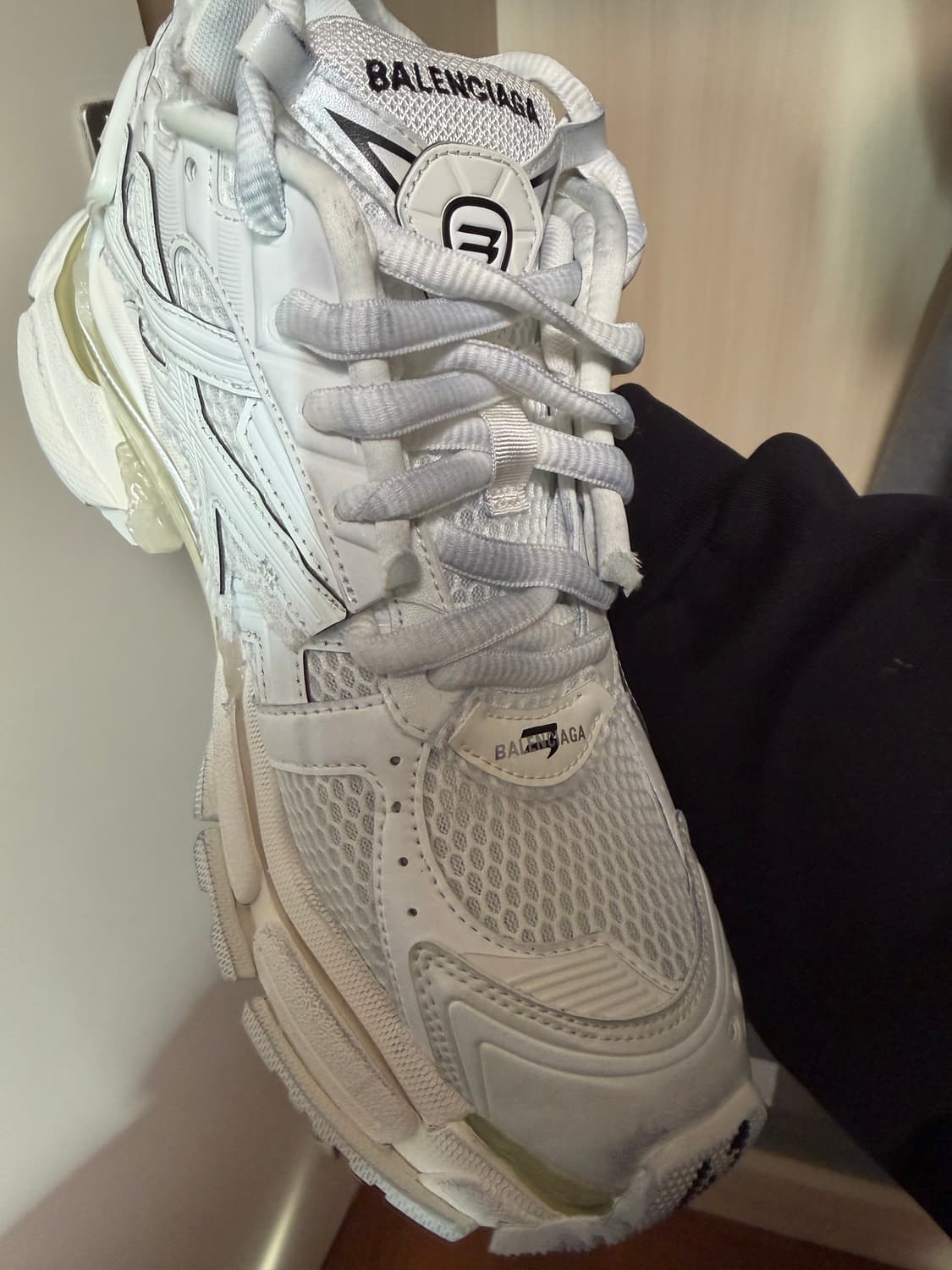 새상품 발렌시아가 신상 러너 스니커즈 화이트 42사이즈 상품이미지7