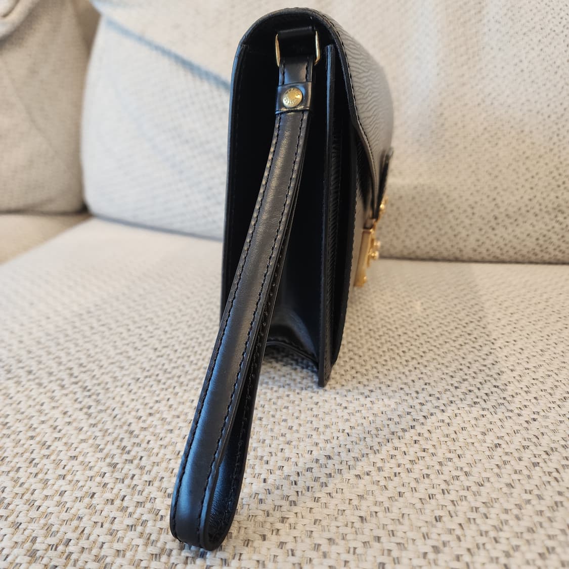 상태최상 루이비통 에삐 금장 세리에 드래곤 세컨드백 클러치백 상품이미지7