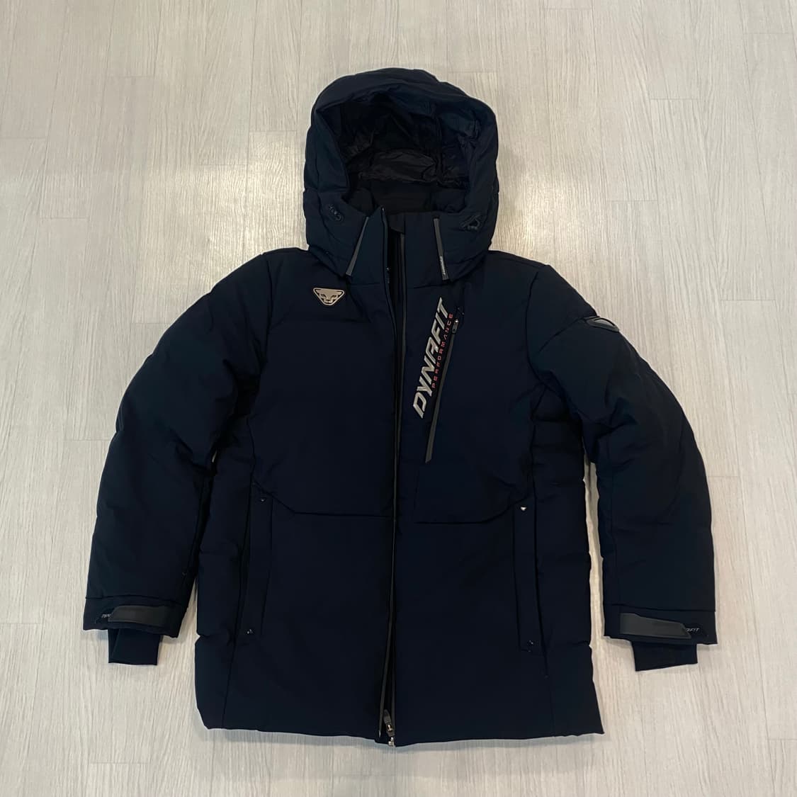 다이나핏 카본 비스트 미들 구스 다운 패딩 M 블랙 상품이미지2