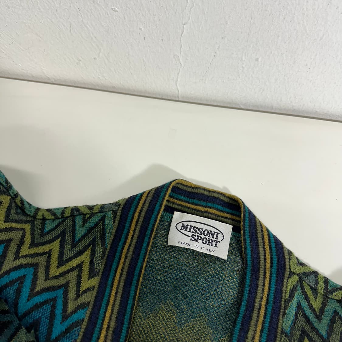 100 미쏘니 스포츠 멀티컬러 패턴 가디건 상품이미지2