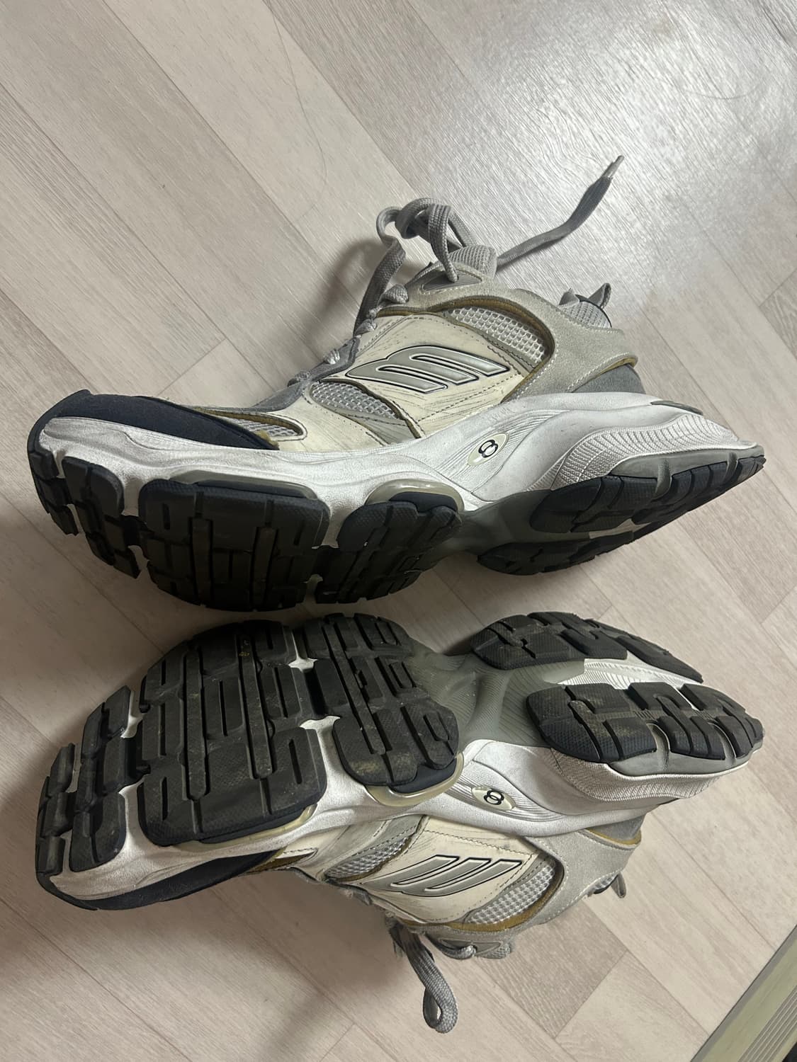 발렌시아가 카고스니커즈 그레이 상품이미지4