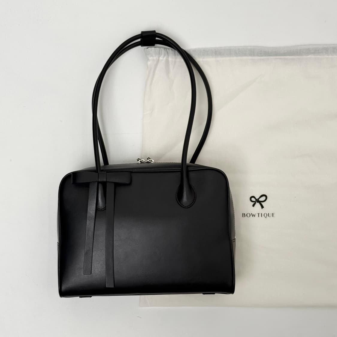 (새상품) 보우틱 모니카 이태리 레더 숄더백 블랙 상품이미지1