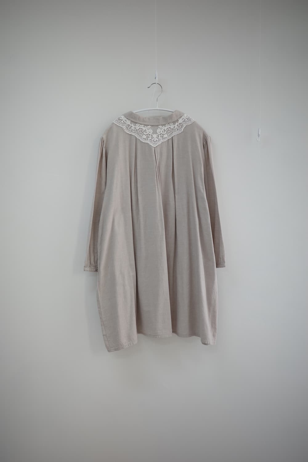 Lace mory beige one-piece 상품이미지5
