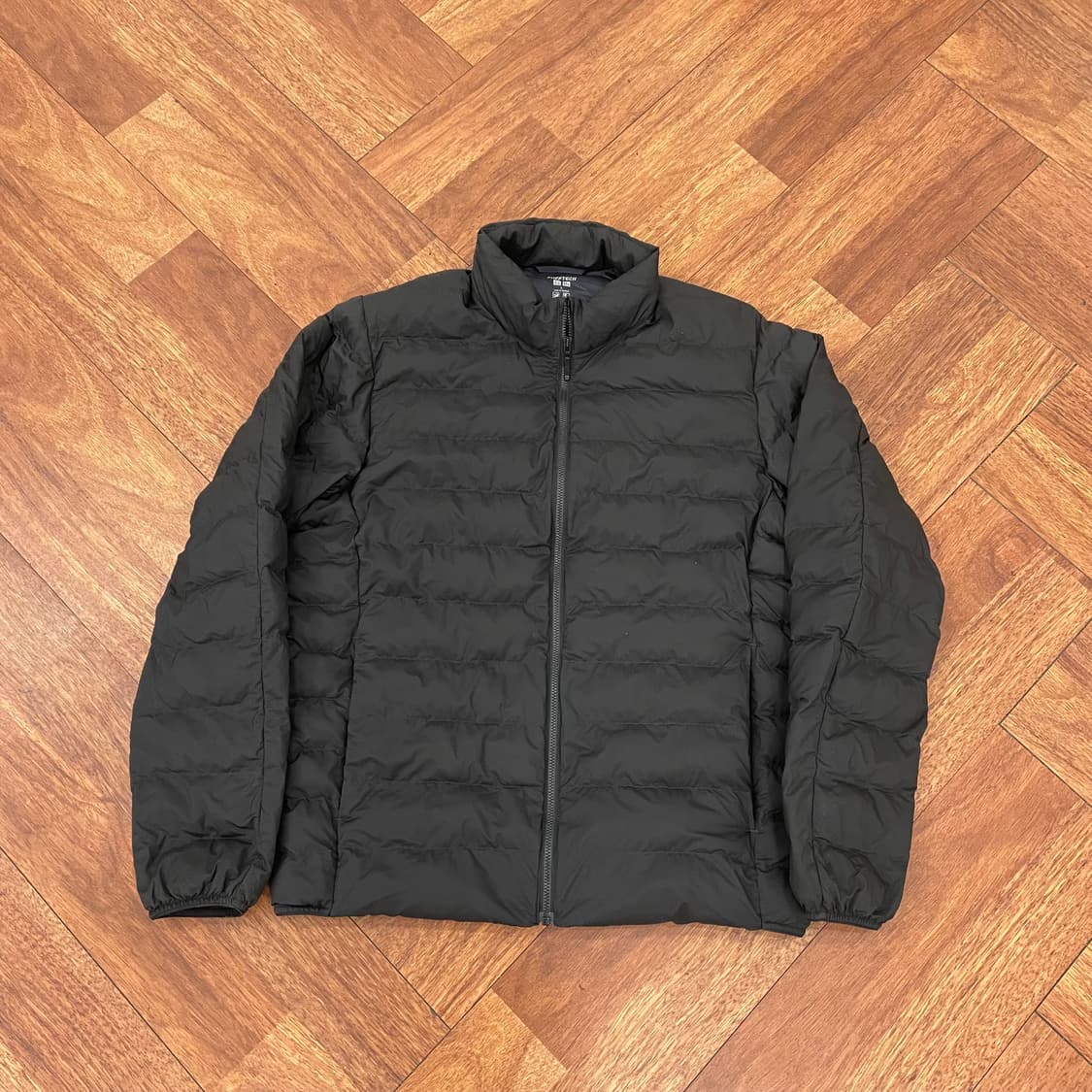 유니클로 퍼프테크 패딩 상품이미지1