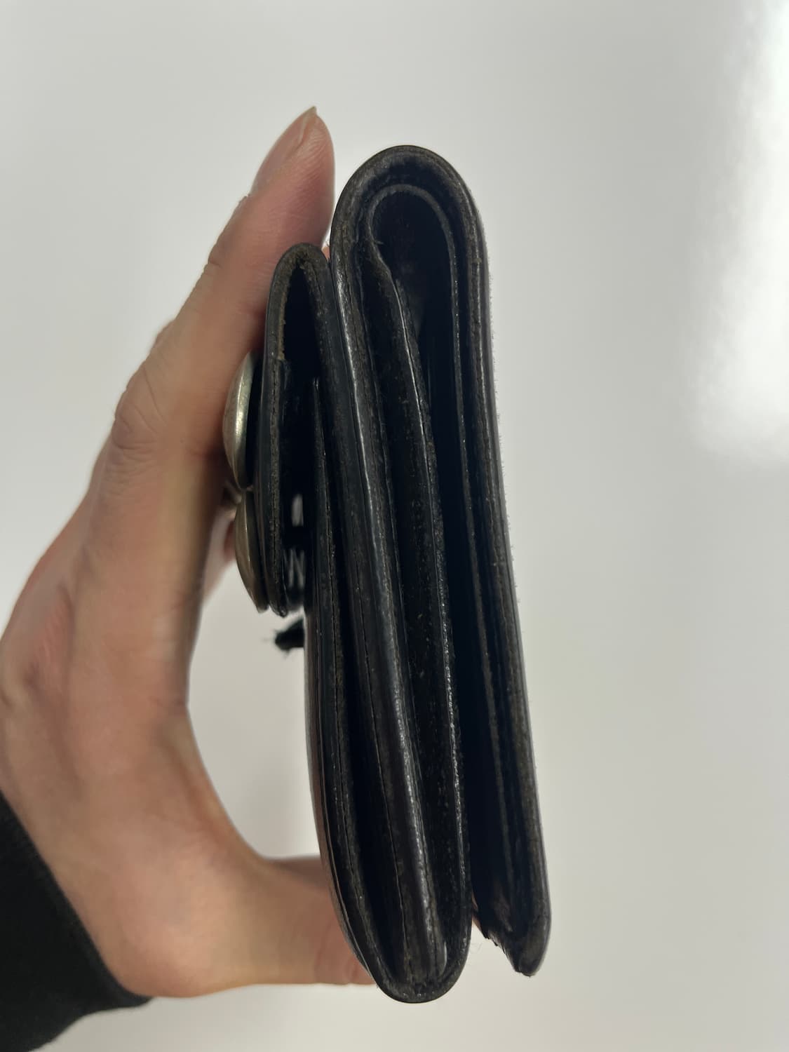 고로스 블랙 새들레더 5콘초 반지갑 상품이미지3