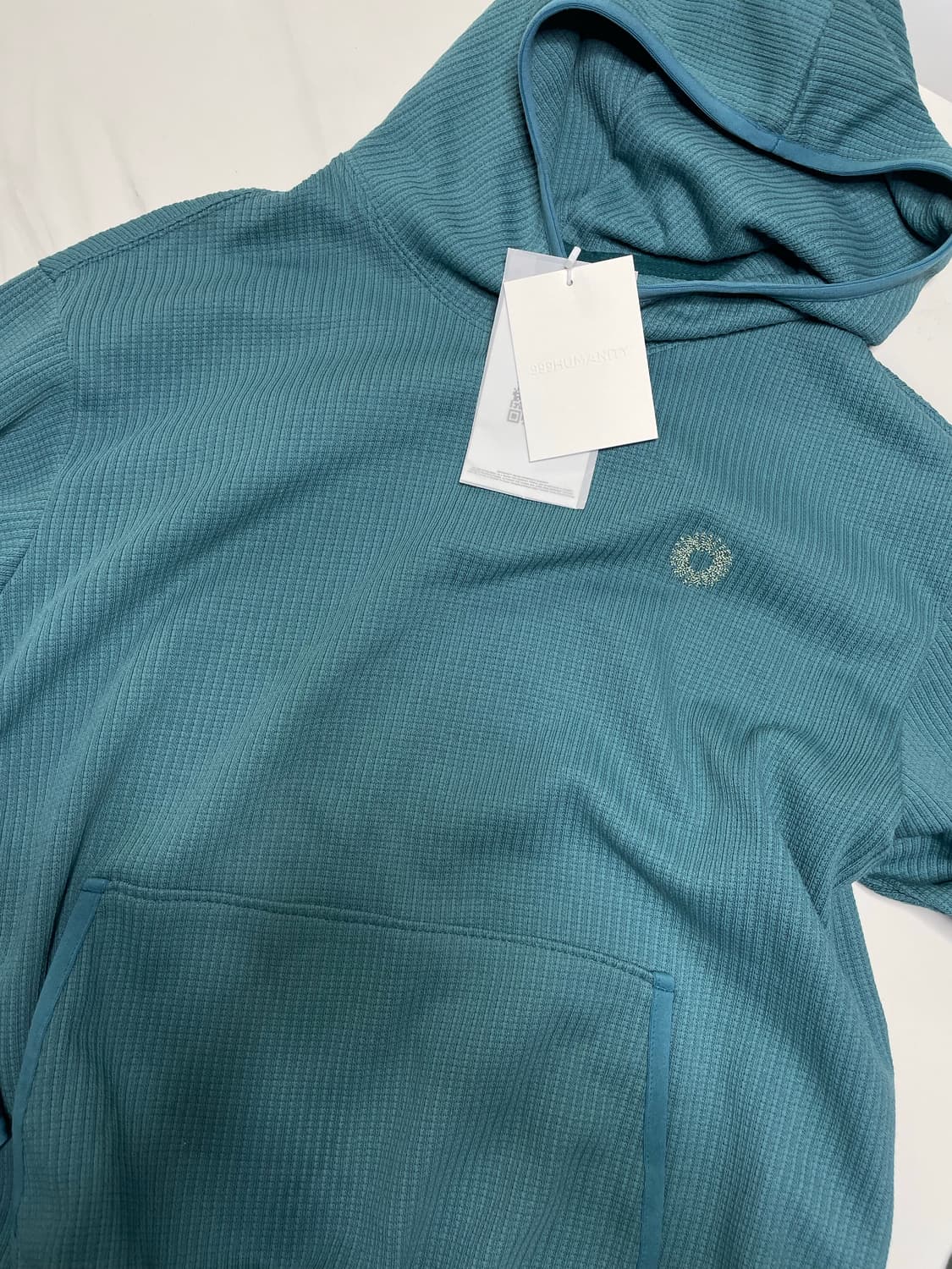 999휴머니티 후드티 상품이미지3