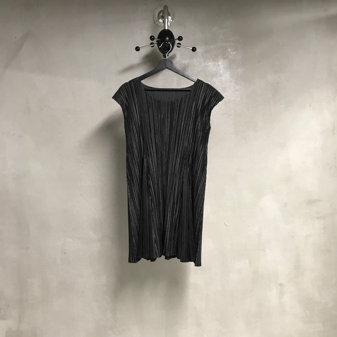 이세이 미야케 플리츠 플리즈 원피스 블랙 3(W) 상품이미지1