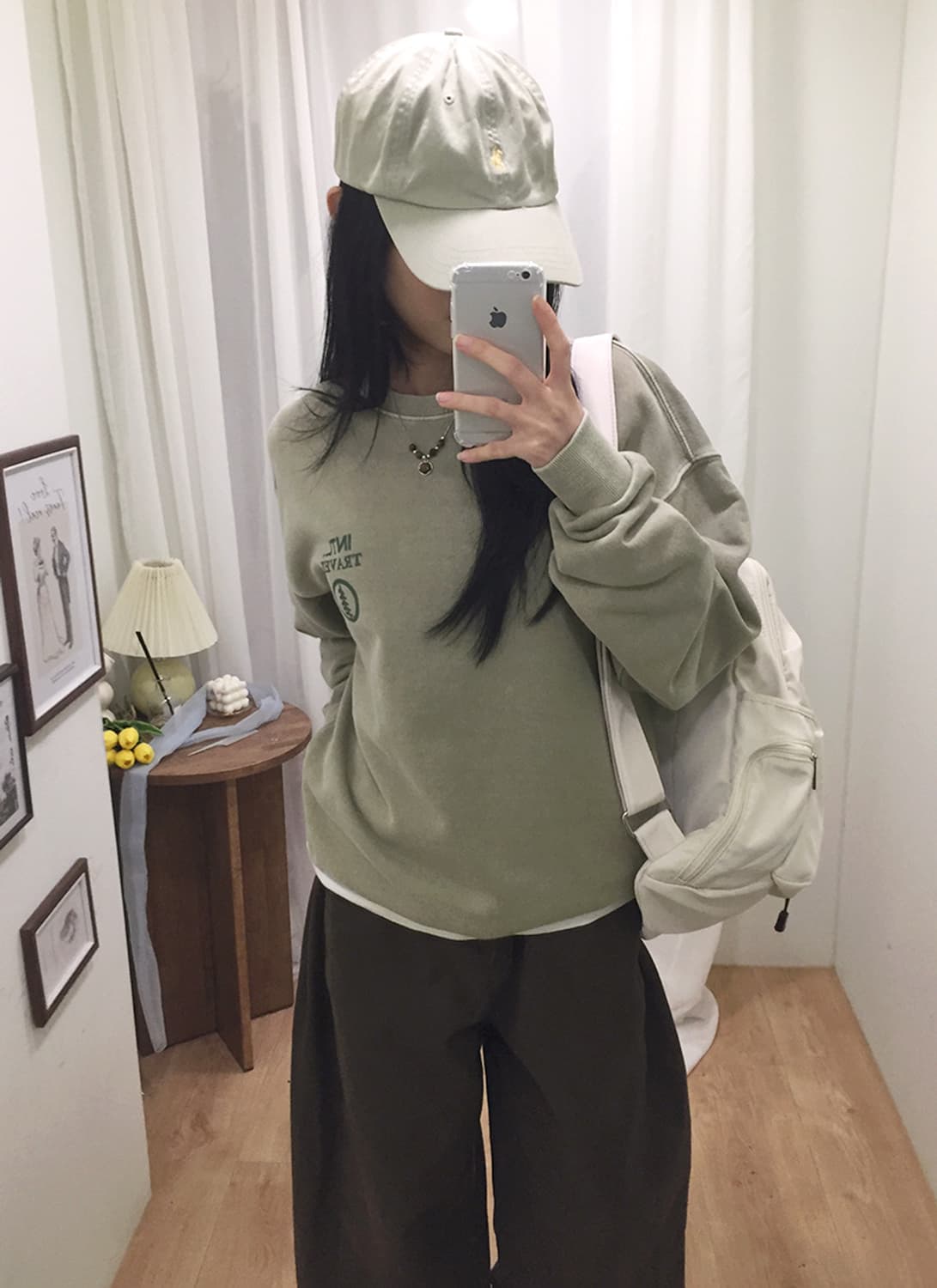 공용 트래블 오버핏맨투맨 100 상품이미지1