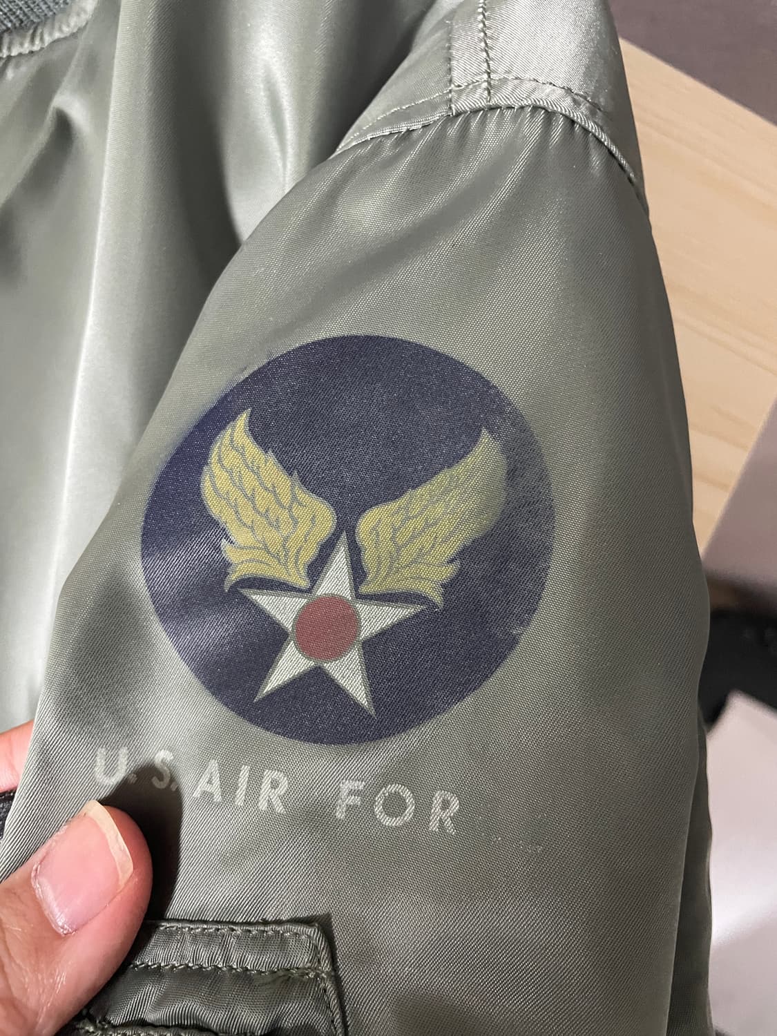 리얼맥코이 MA-1 세이지 그린 데칼 버젼 L 사이즈(현행전) 상품이미지4