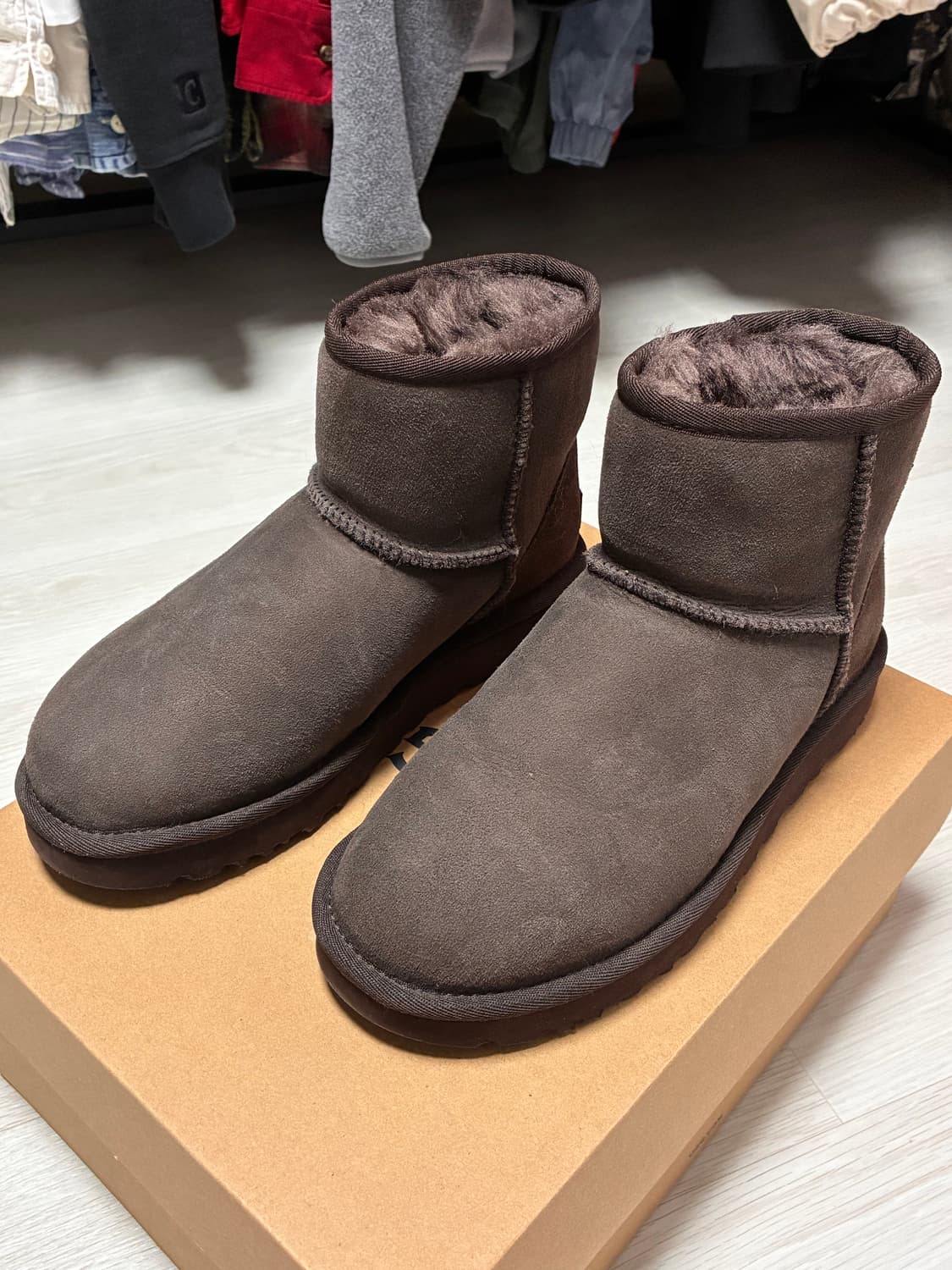 [UGG] 어그 클래식미니  II (230mm) 상품이미지3