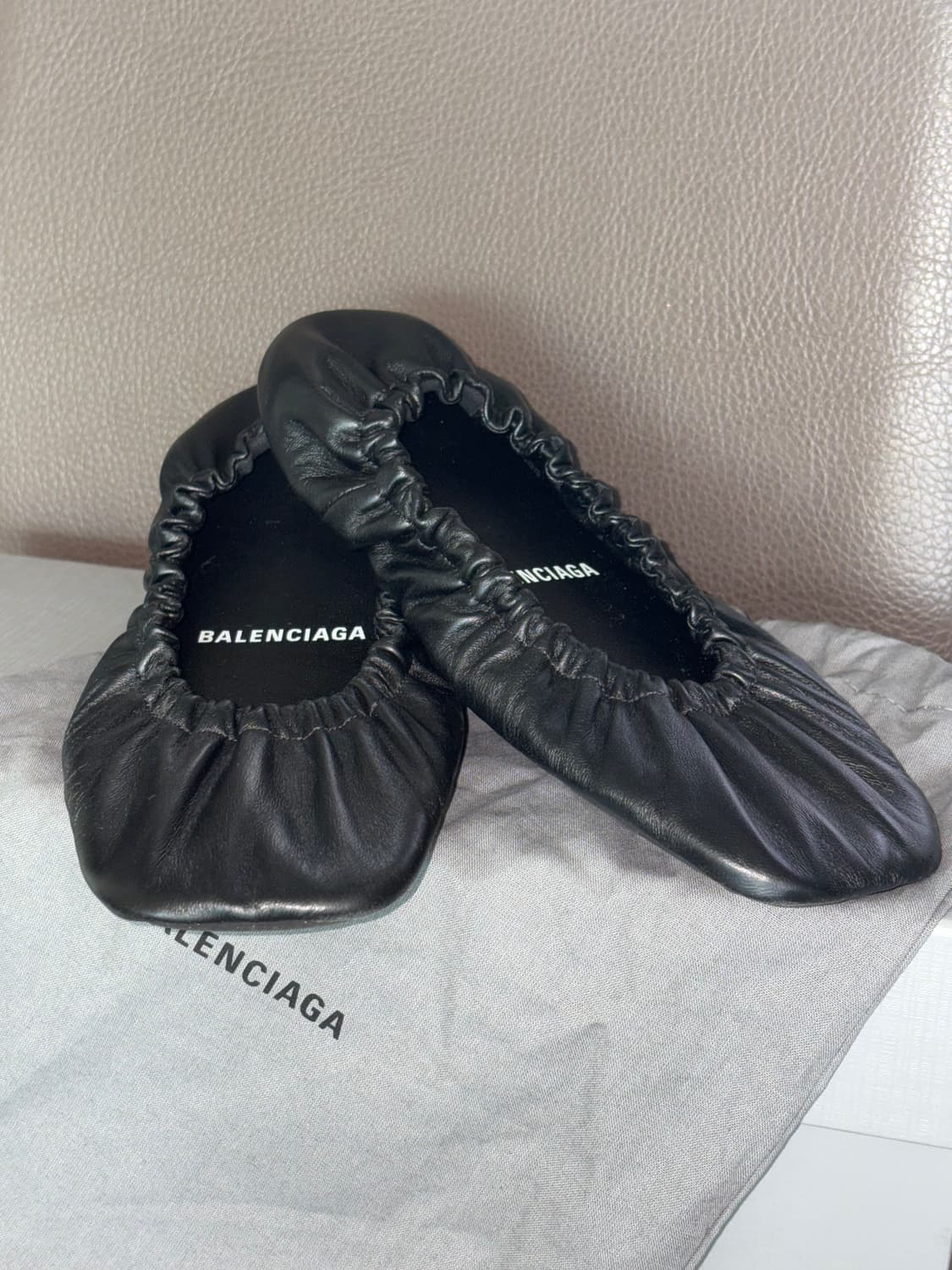 Balenciaga(발렌시아가) 656607 블랙 스무스 나파 TUG 발 상품이미지1