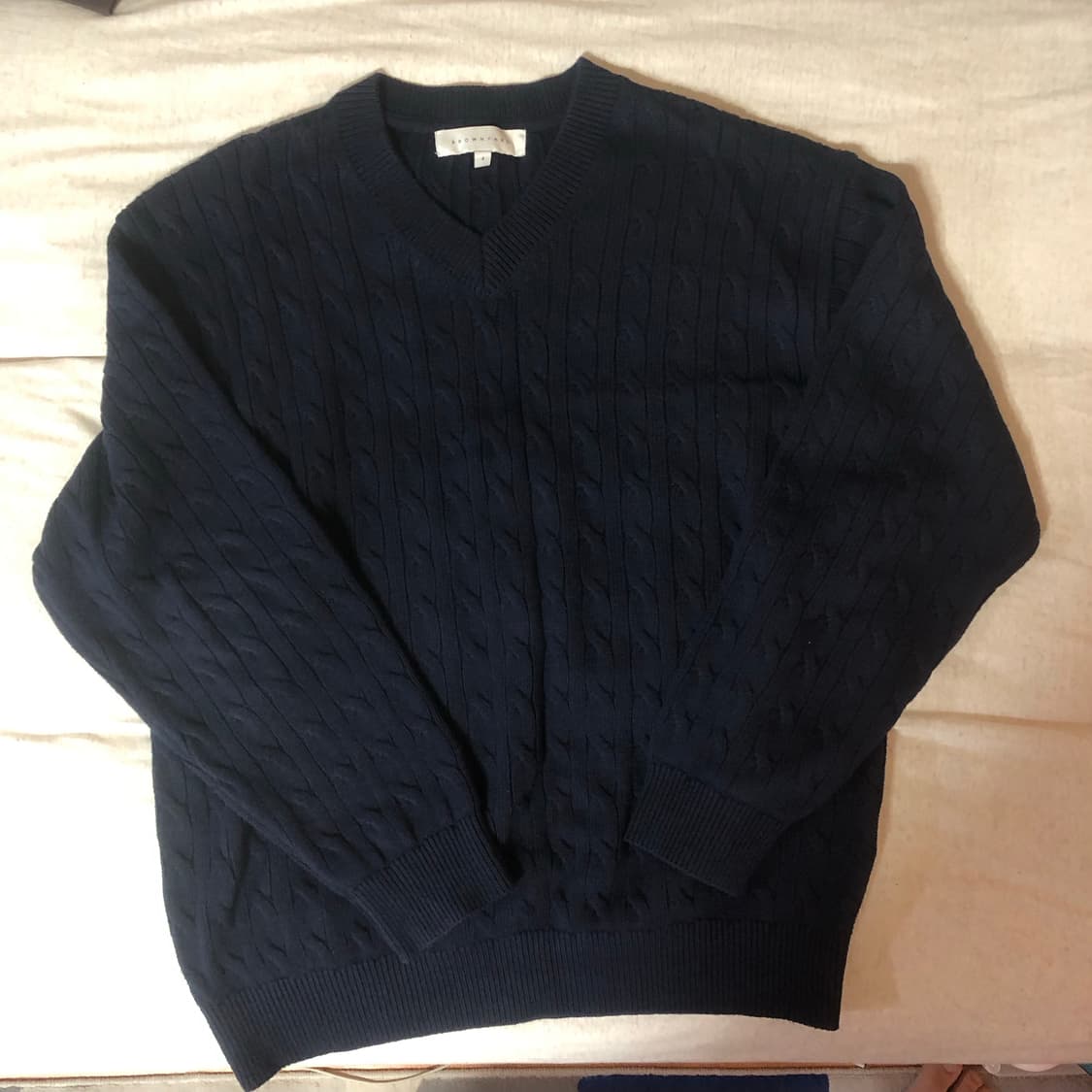 브라운야드 꽈배기 브이넥 니트 상품이미지2