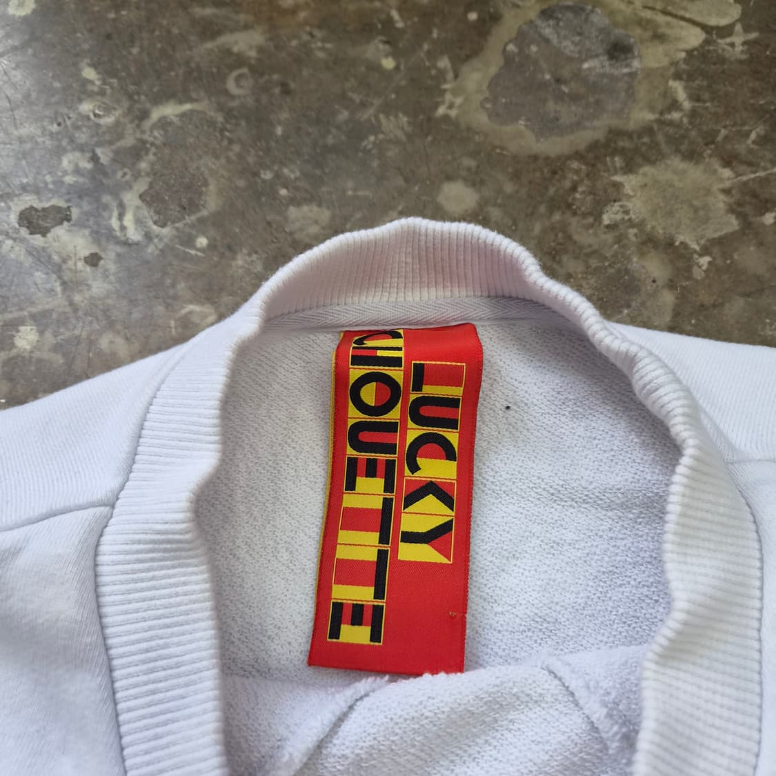 F) 럭키슈에뜨 맨투맨 티셔츠 맨투맨티 스웻셔츠 상품이미지3