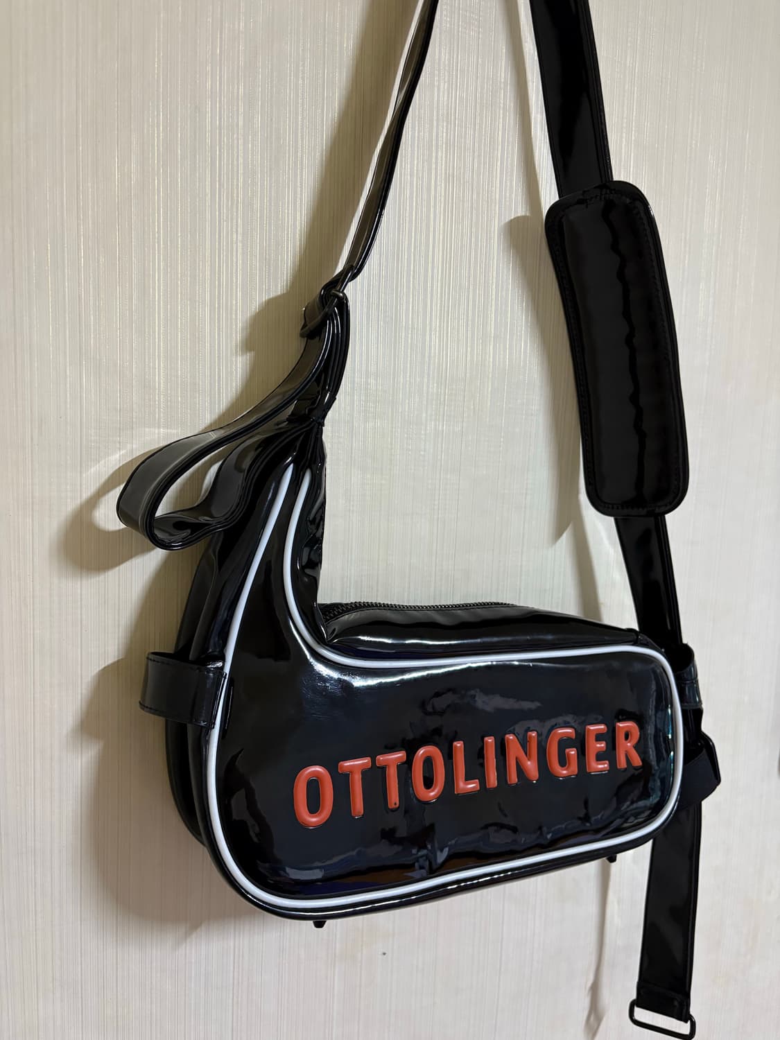 오토링거 X 푸마 레더 백 상품이미지5