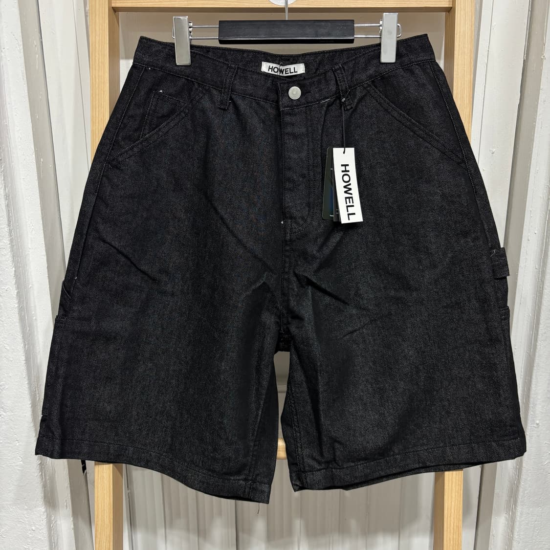 [새상품] 흑청 데님 버뮤다 팬츠 상품이미지4