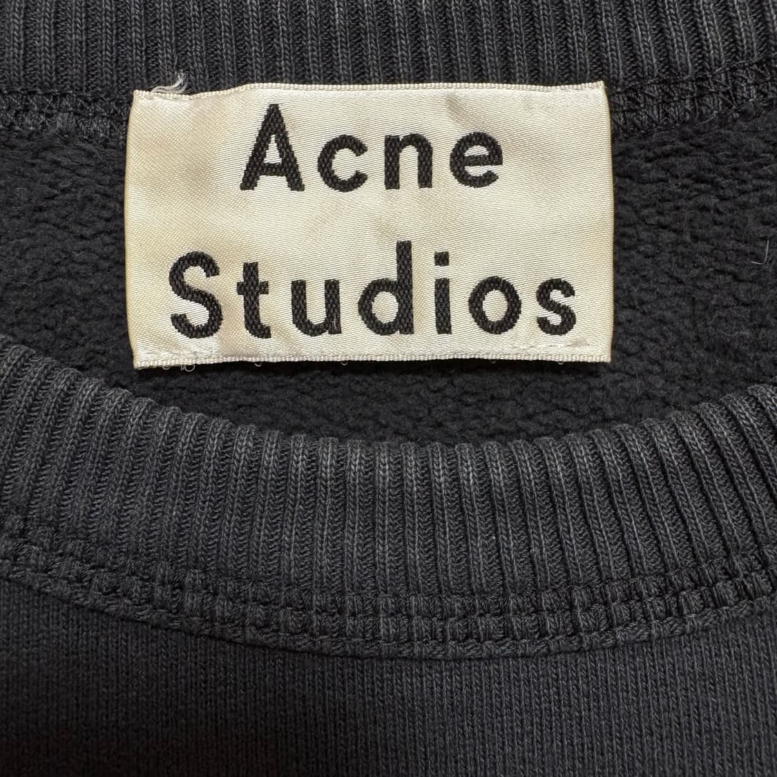 아크네스튜디오 맨투맨 상품이미지4