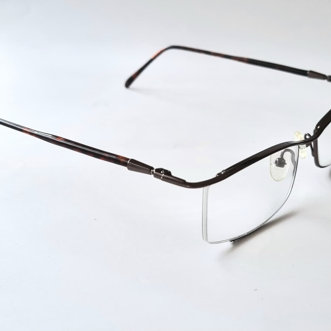 데드스탁 다크 브라운 호피 디테일 지적인 반무테 안경테 669 상품이미지5
