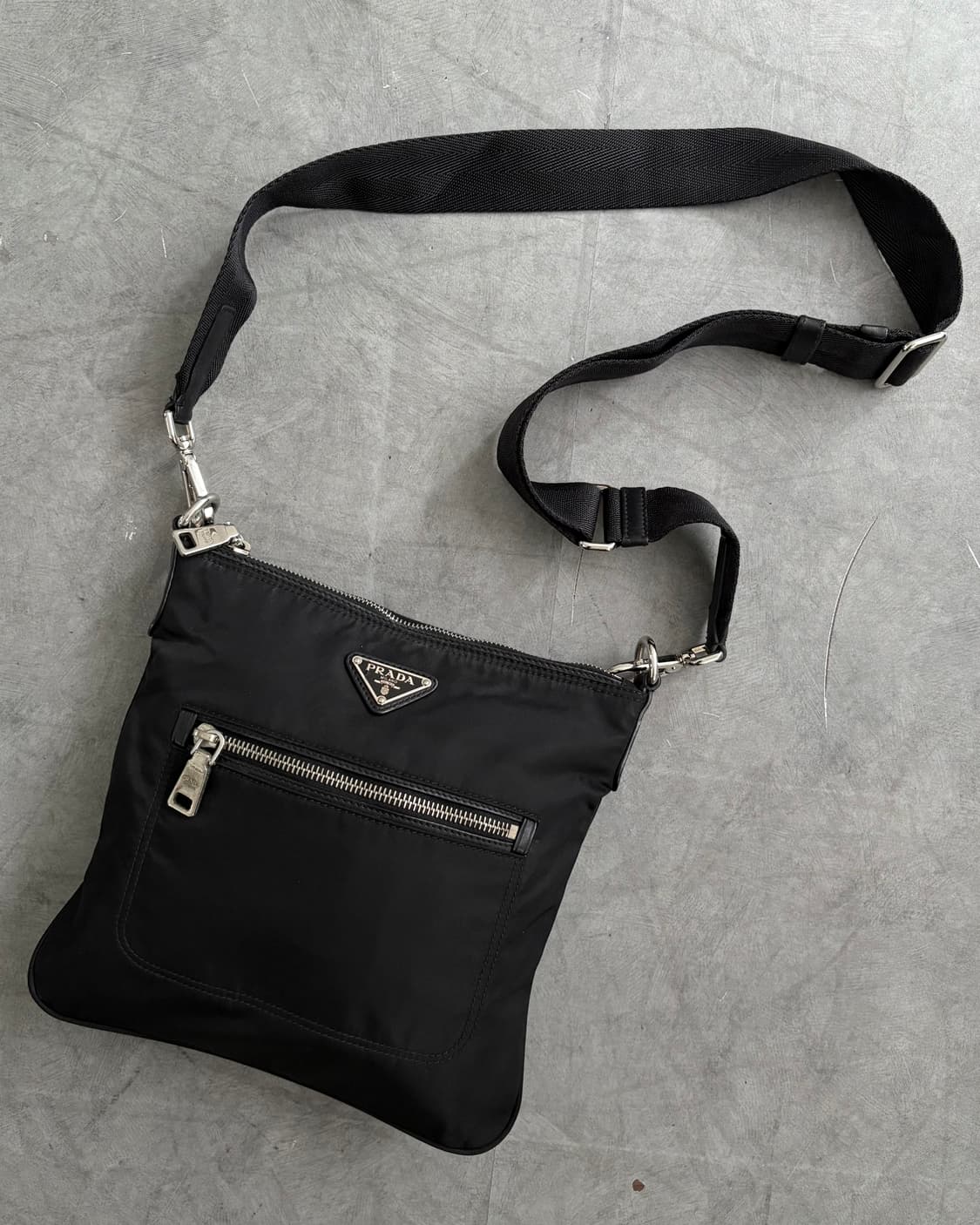 Prada 프라다 포코노 나일론 크로스백 상품이미지2