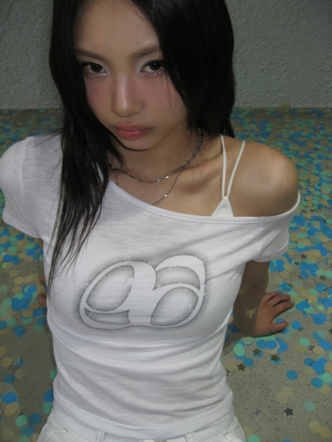 애즈온 키키 슬림티 화이트 상품이미지4