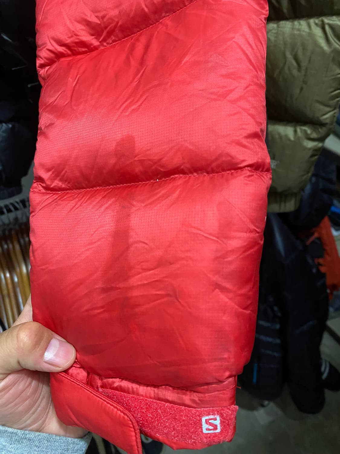 살로몬 패딩 상품이미지10