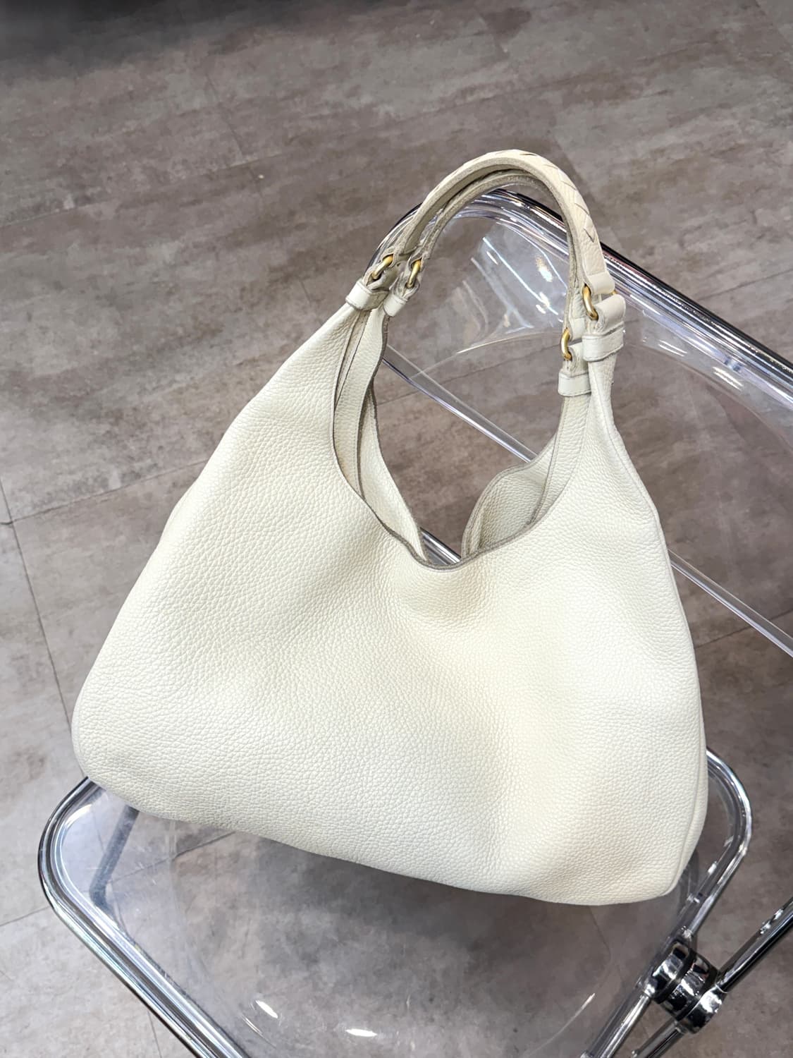 보테가베네타 화이트 레더 캄파나 호보 숄더백 상품이미지2