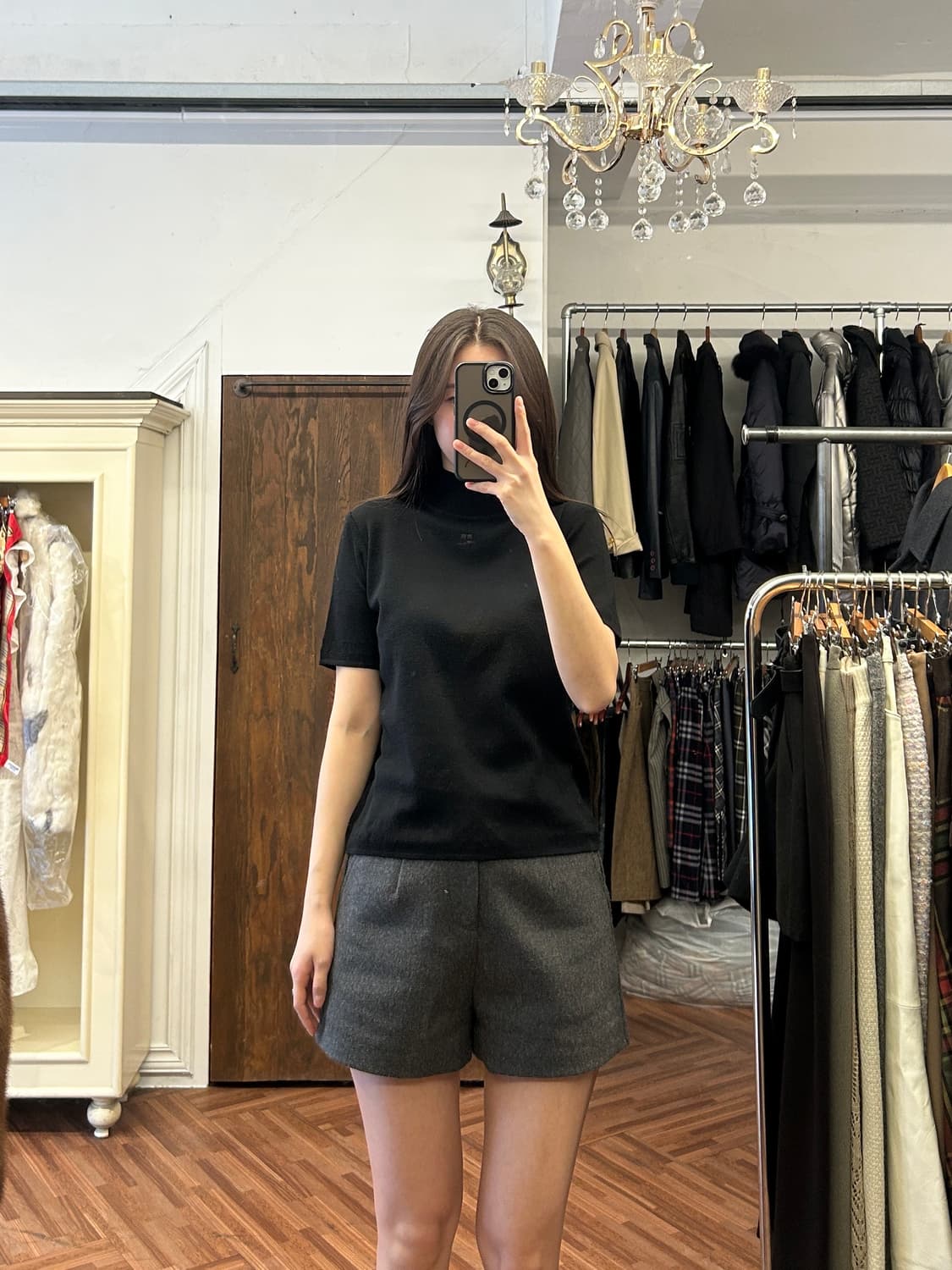 꾸레쥬 정품 블랙 로고 반팔니트 상품이미지9