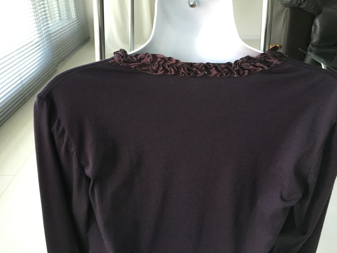 ruffle neck long sleeve top 상품이미지6