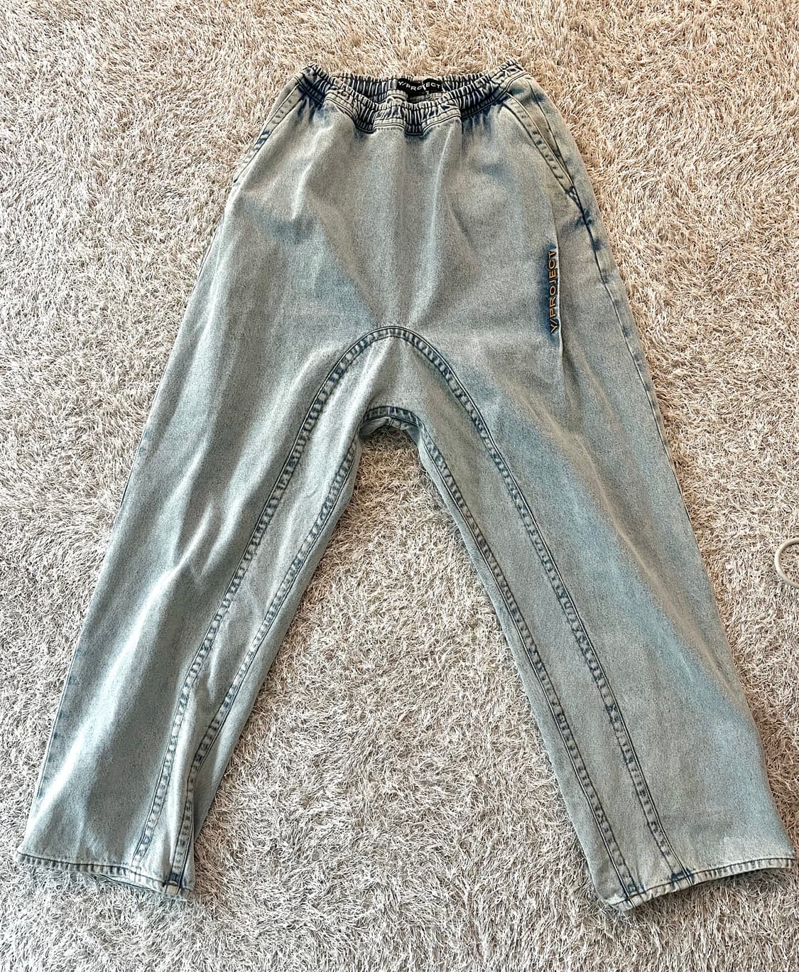 y/project 베기 와이드 진 상품이미지1