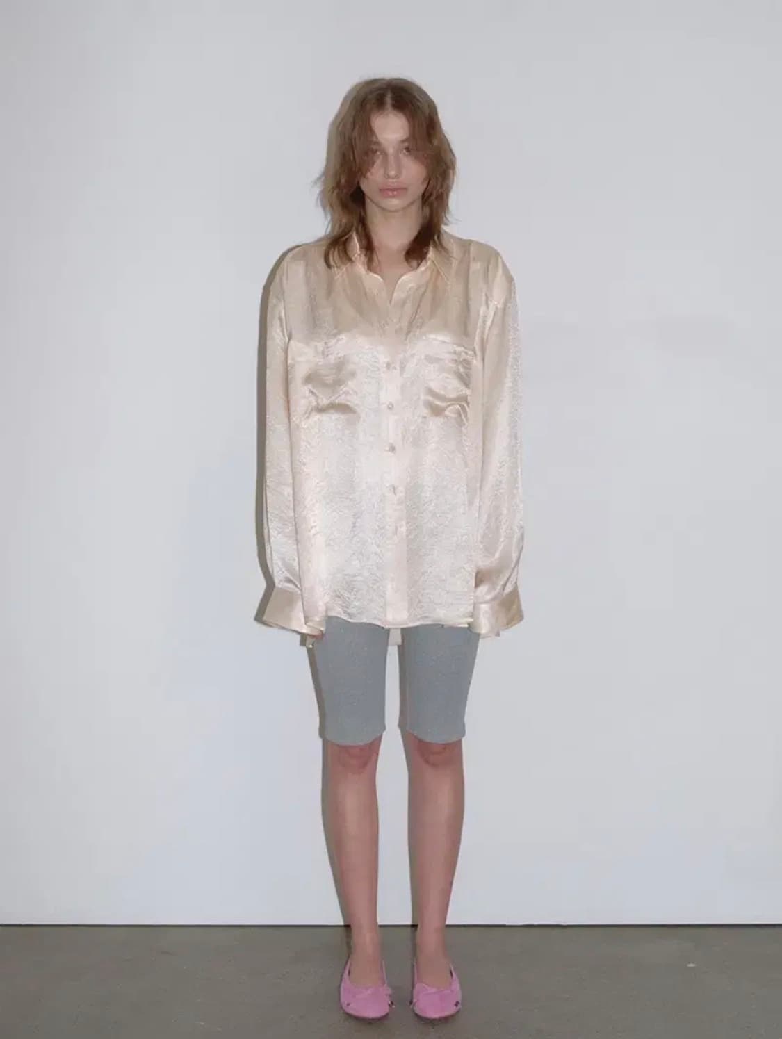 무료배송) 오버듀플레어 satin label overfit shirt 상품이미지1