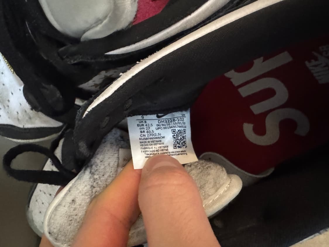 [270]나이키 x 슈프림 SB 덩크 로우 블랙 상품이미지5