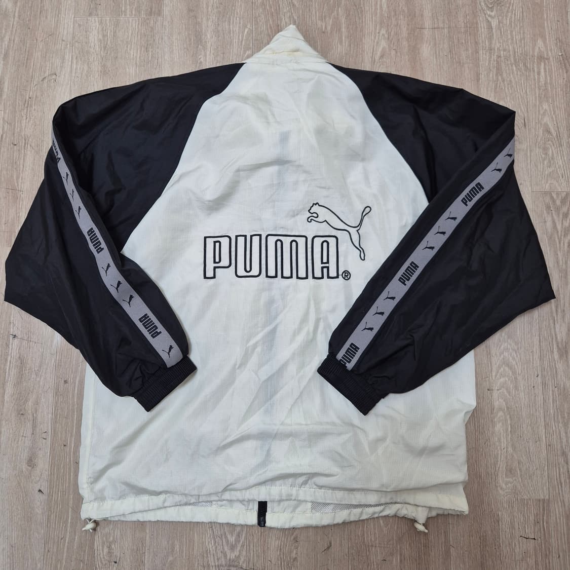 푸마 빅로고 사이드라인 바람막이 자켓 상품이미지5