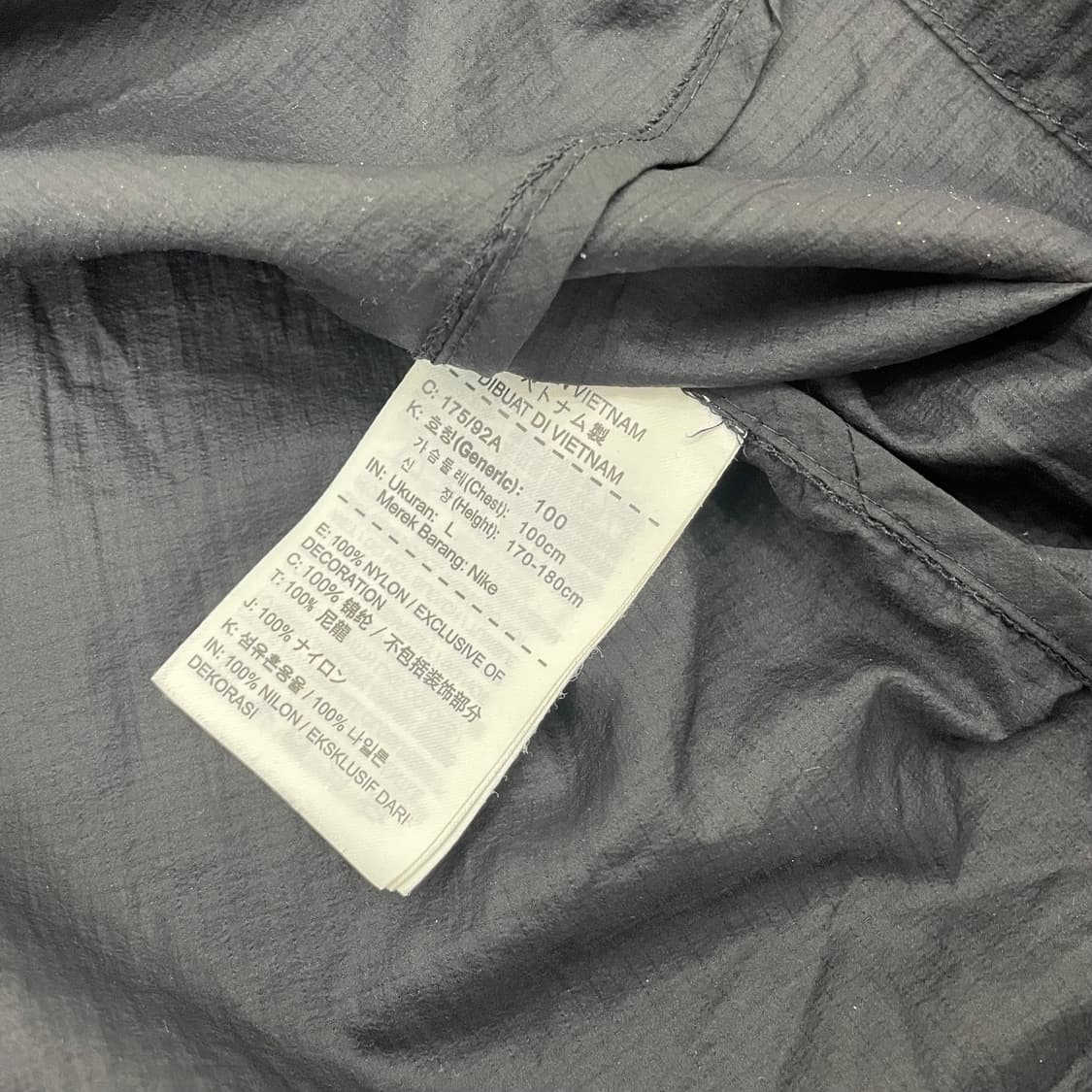 나이키 러닝 경량 바람막이 상품이미지3