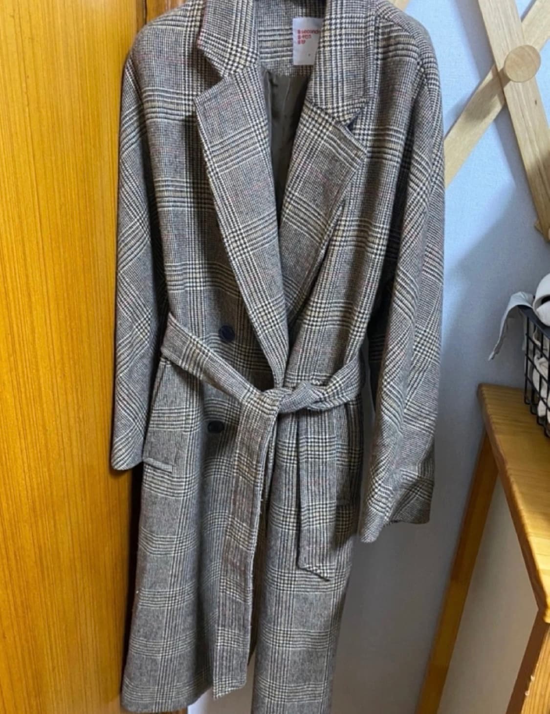 에잇세컨즈 8seconds 여성 벨티드 헤링본 체크 롱코트 상품이미지2