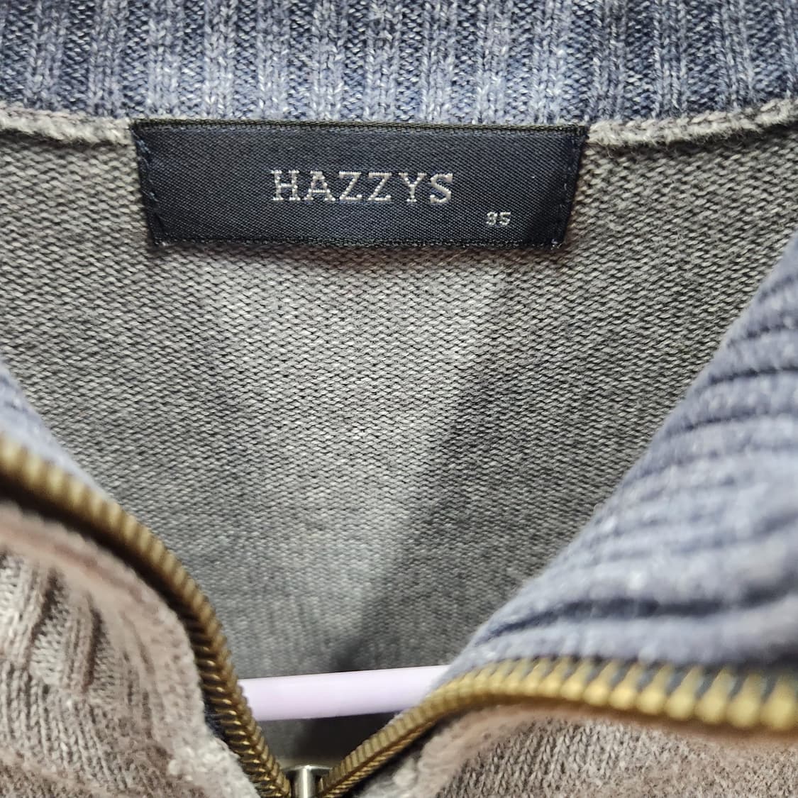 헤지스 멀티컬러 스트라이프 반집업 니트 M(남여공용) 상품이미지4