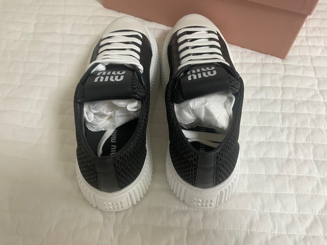 미우미우 정품 새제품 플랫폼 스니커즈 선물용 추천 상품이미지6