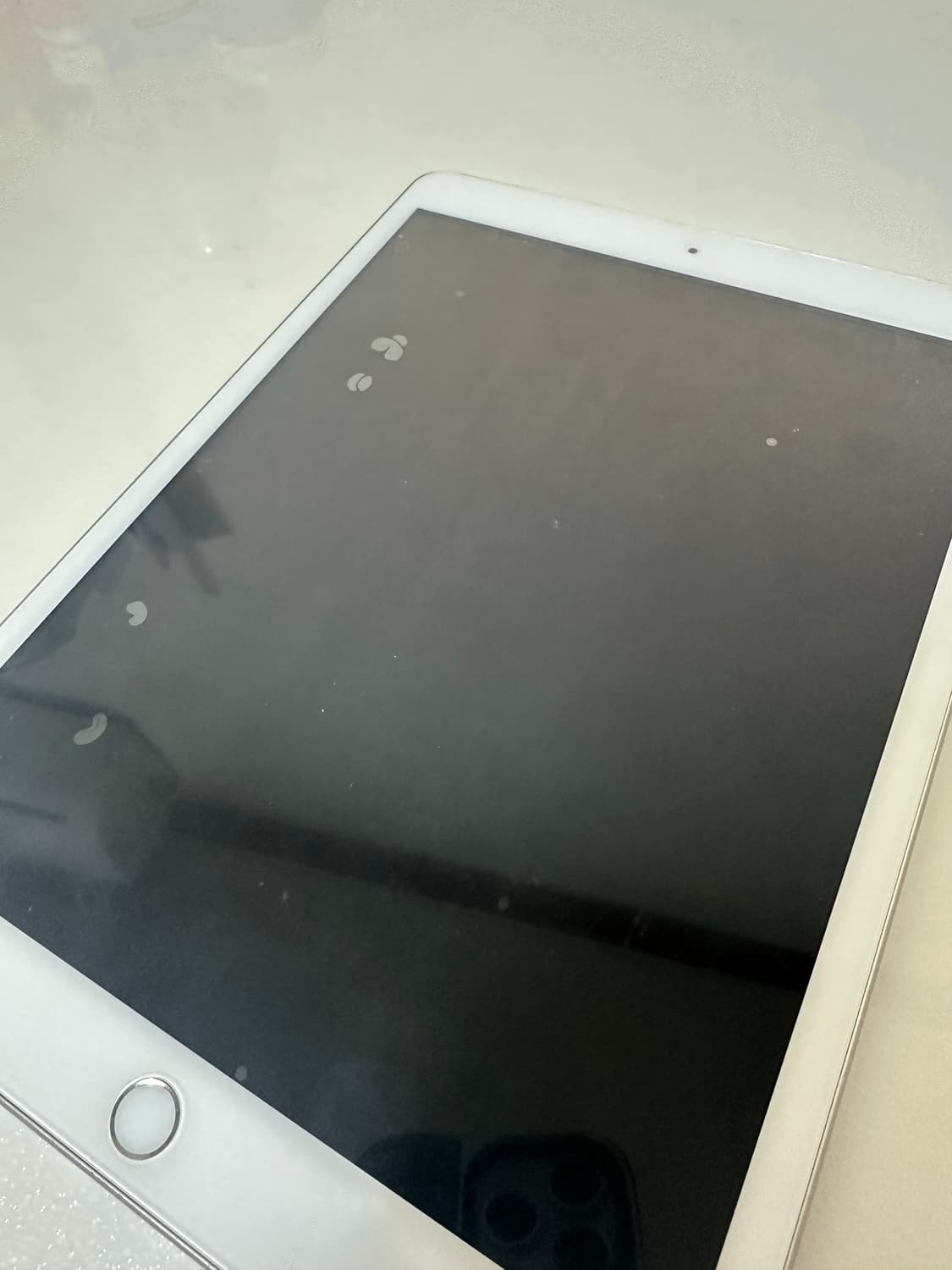 아이패드 8세대 32GB Wi-fi 실버 / 키보드 케이스 및 짭펜슬 상품이미지7