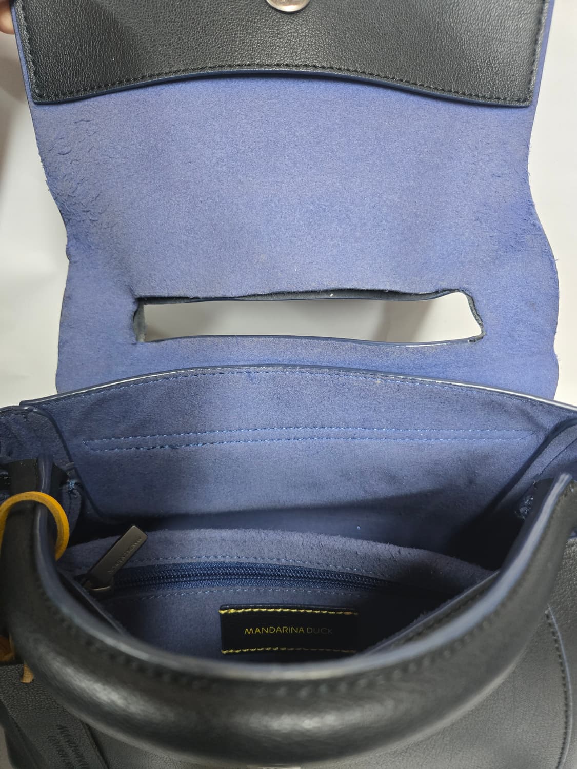 만다리나덕 블랙 레더 토트백 크로스백 상품이미지10