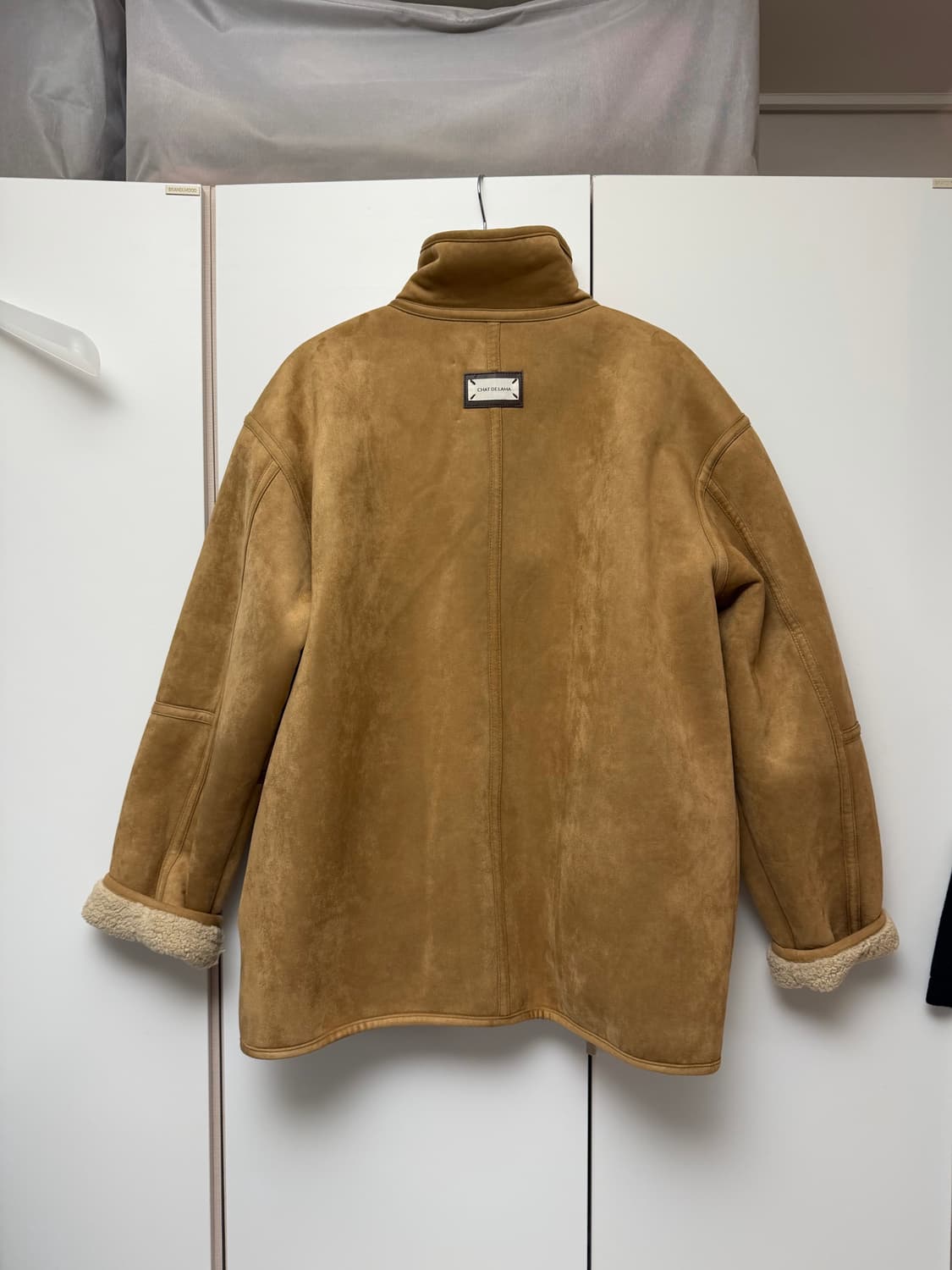 샤드라마 링킹 쉐어링 무스탕 베이지 상품이미지3