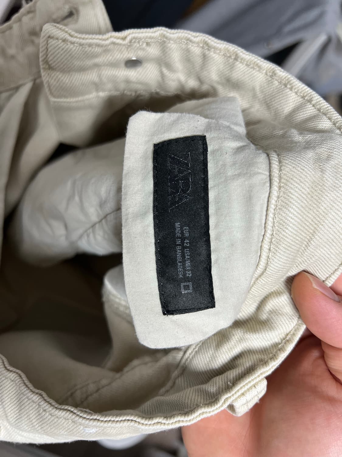 판매)자라 워시드 카펜터 포켓팬츠 스톤색상 32 새상품 상품이미지4