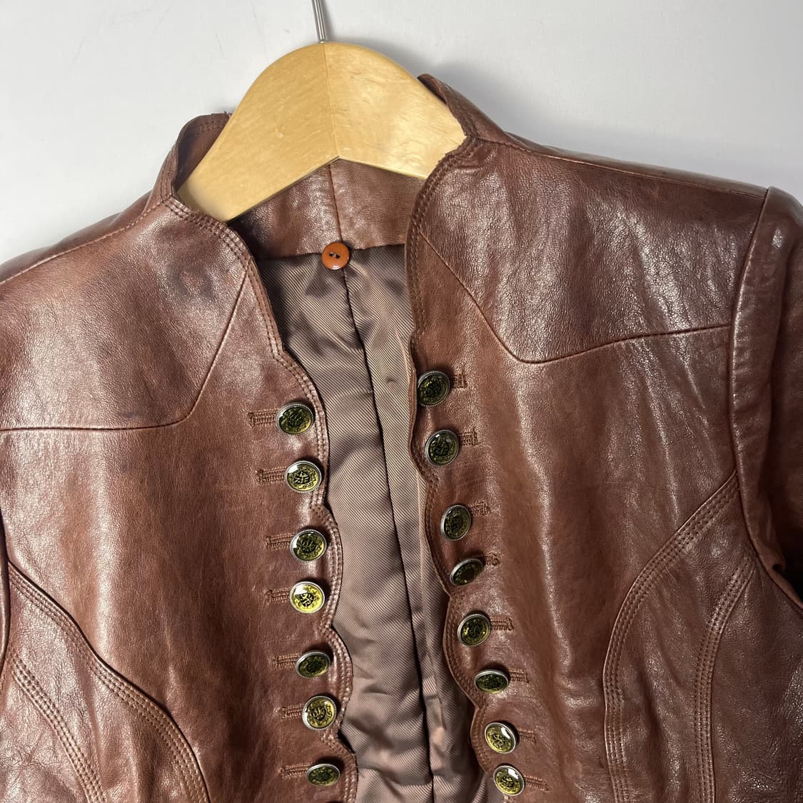 [VTG] 빈티지 고딕쉐입 버튼 오픈 램스킨 레더자켓 상품이미지2