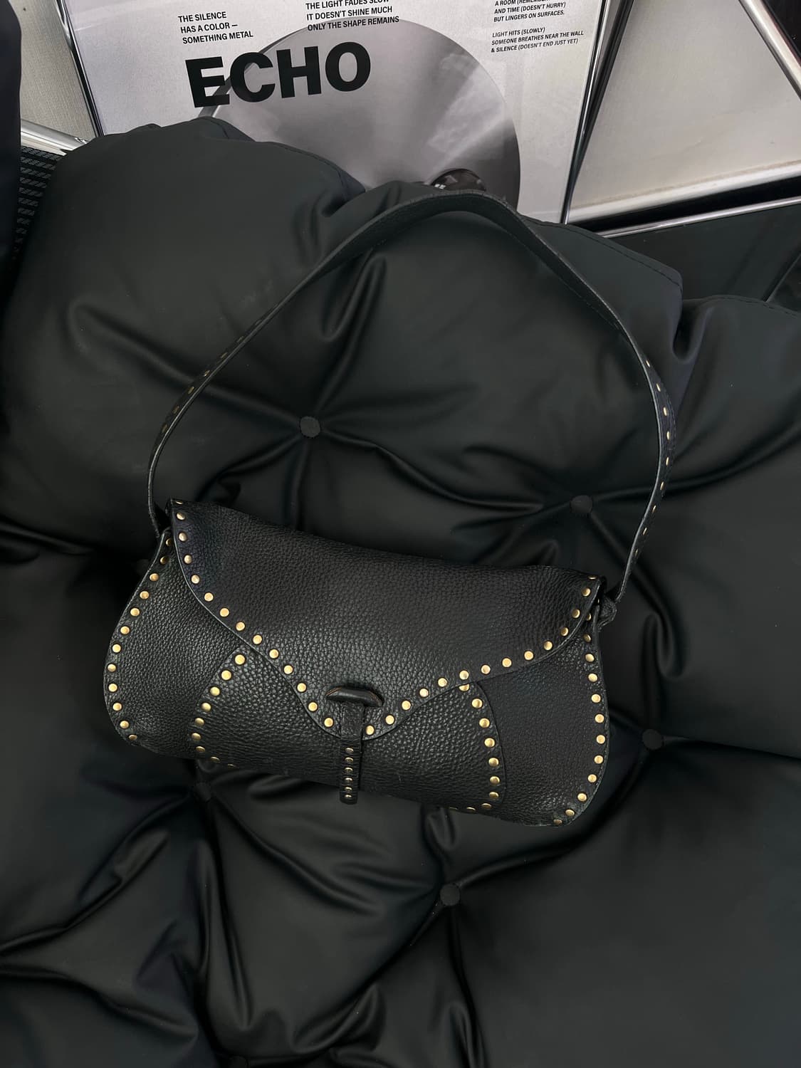 셀린느 Y2K 마카담 스터드 숄더백 상품이미지2